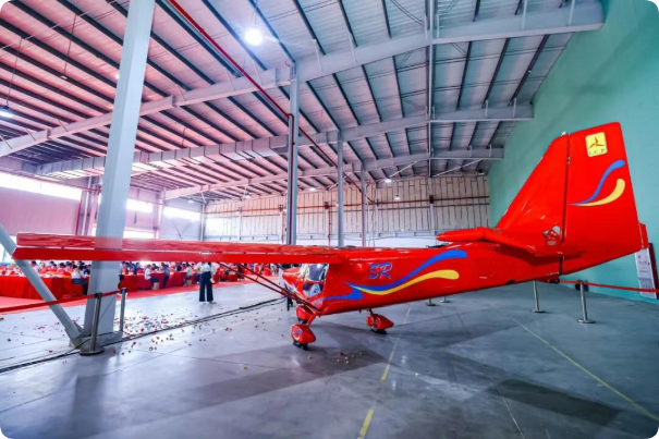 大湾区一家载人飞机整机制造企业开厂，助力低空经济新发展